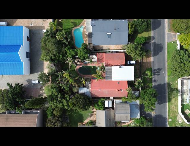 1,004M² VACANT LAND FOR SALE IN TABLE VIEW